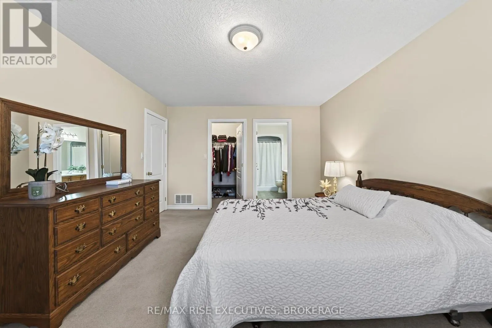 58 ELLESMEER AVENUE