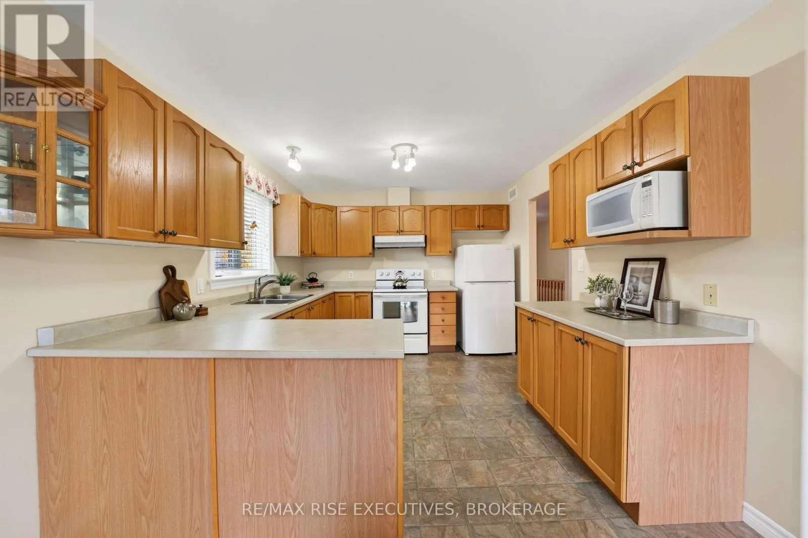 58 ELLESMEER AVENUE