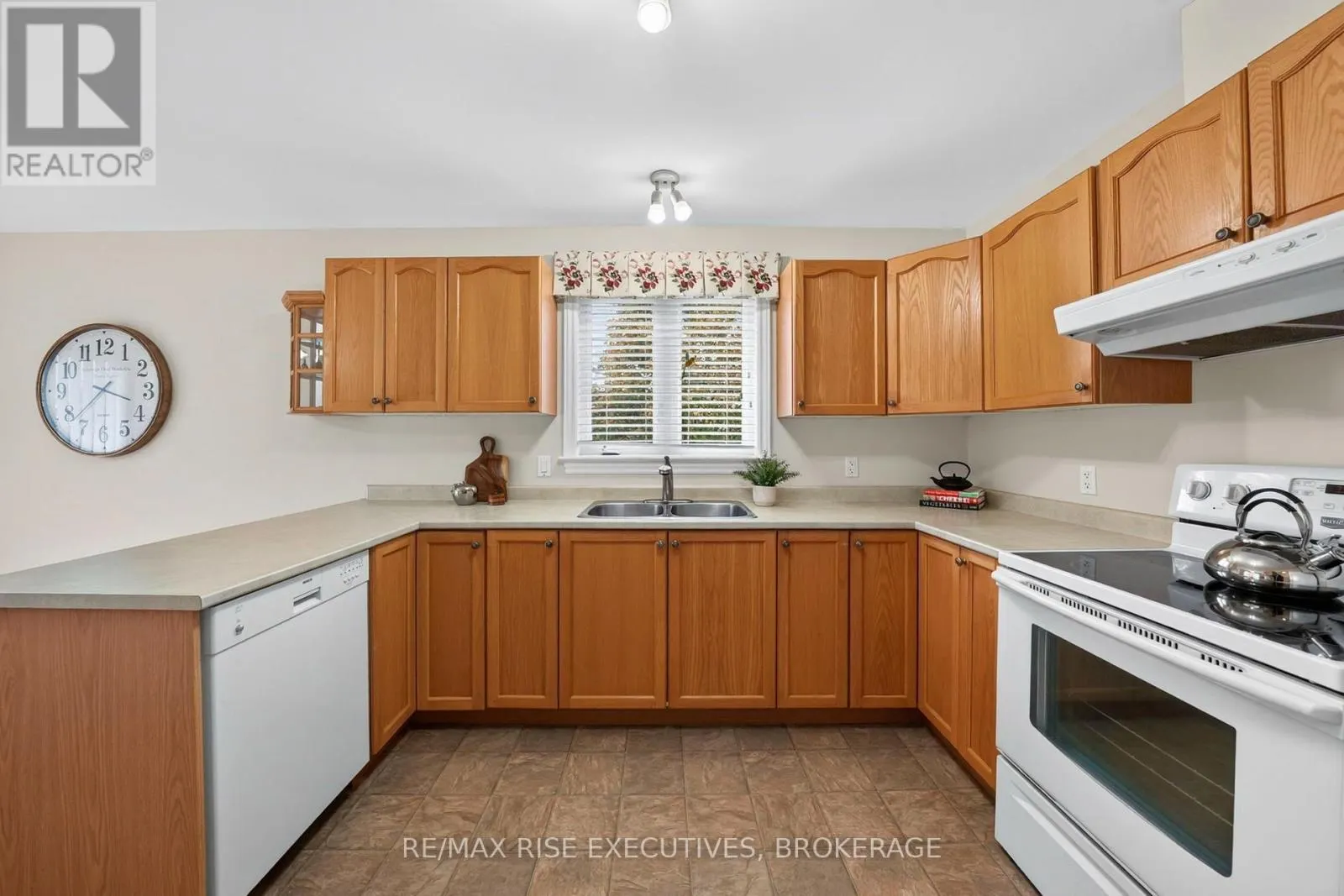 58 ELLESMEER AVENUE
