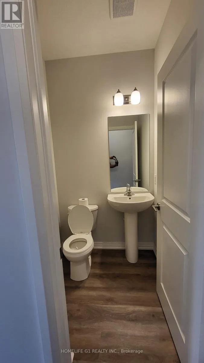 166 BUR OAK DRIVE