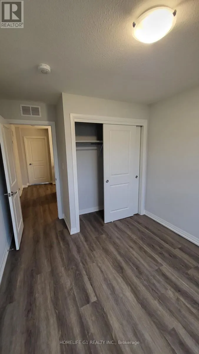 166 BUR OAK DRIVE