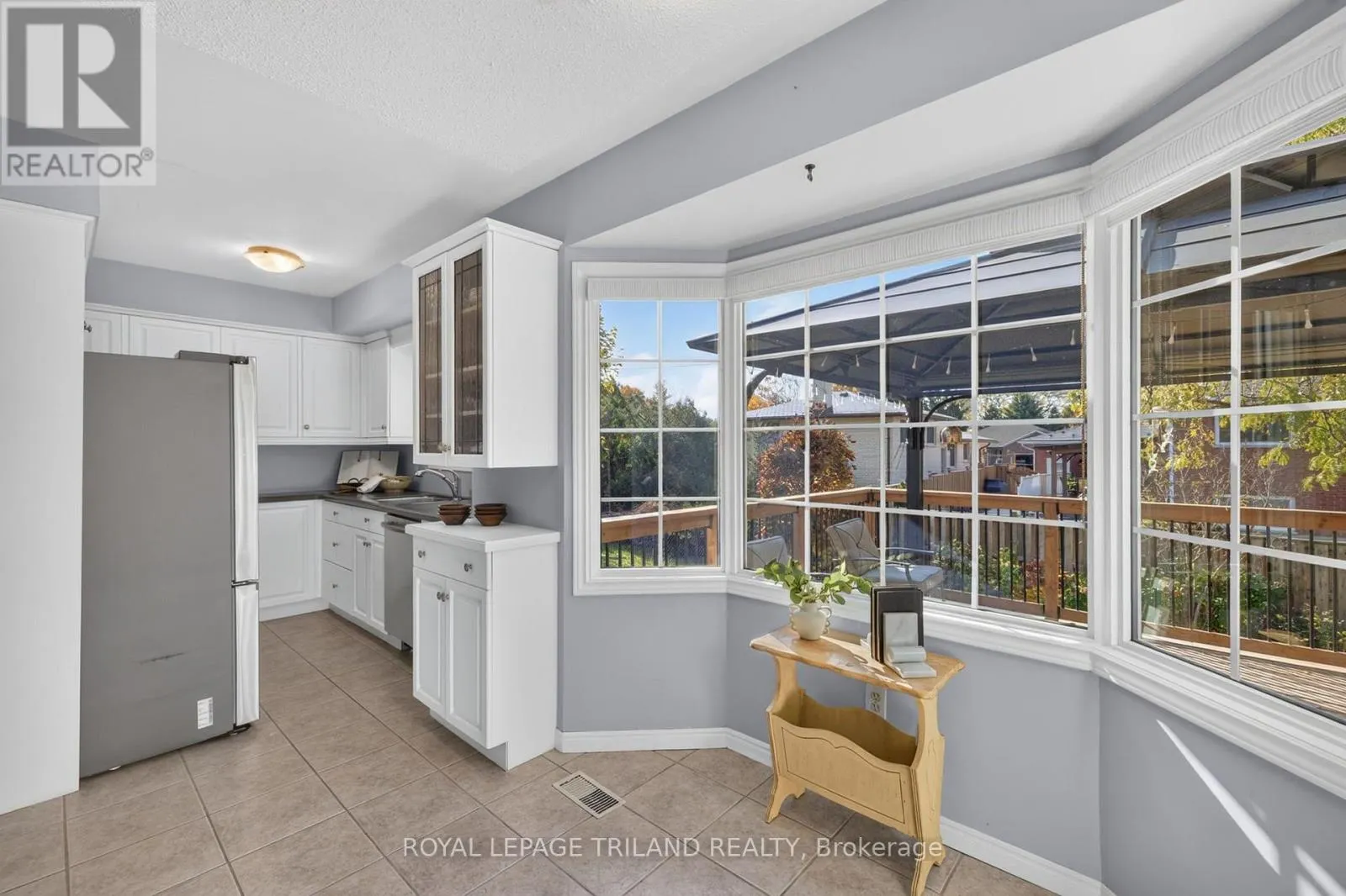 29 LUTON CRESCENT