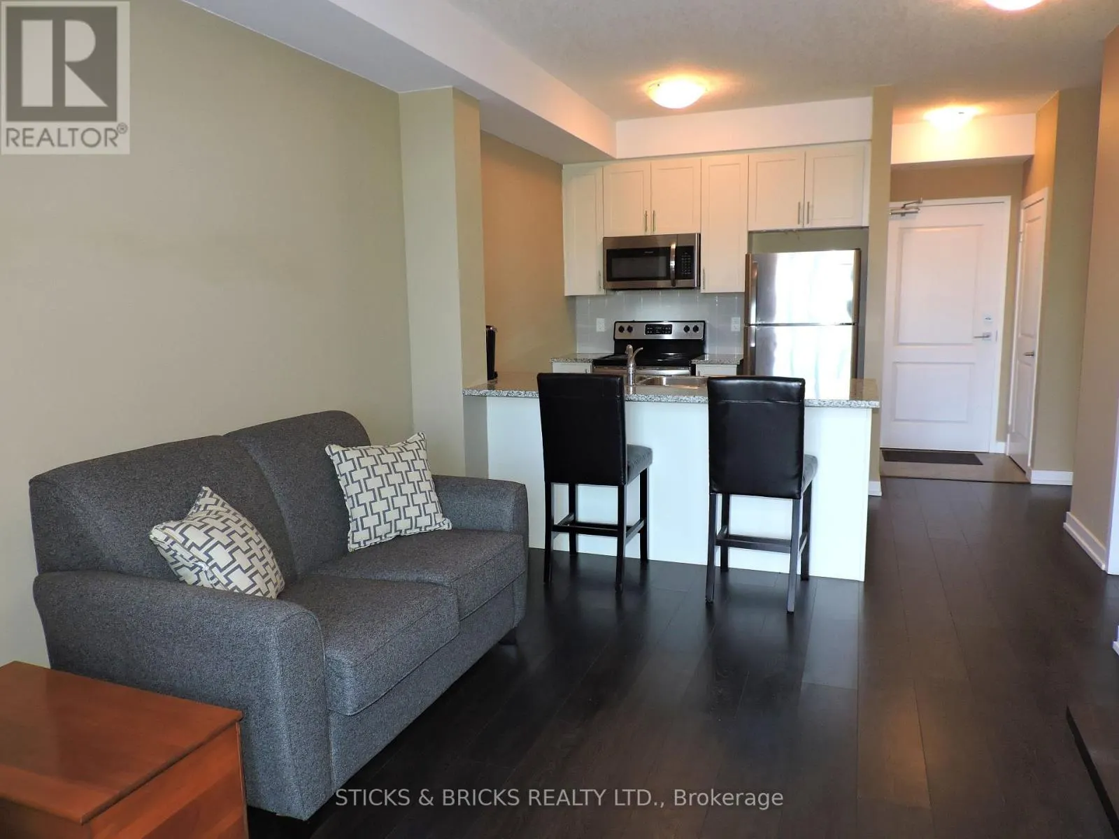 518 - 125 SHOREVIEW PLACE #518