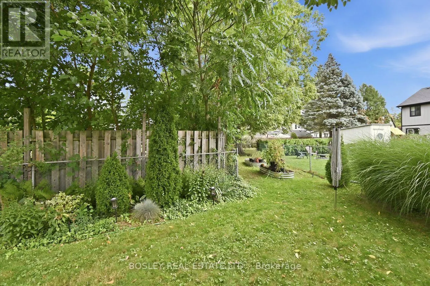17 WINSTON ROAD