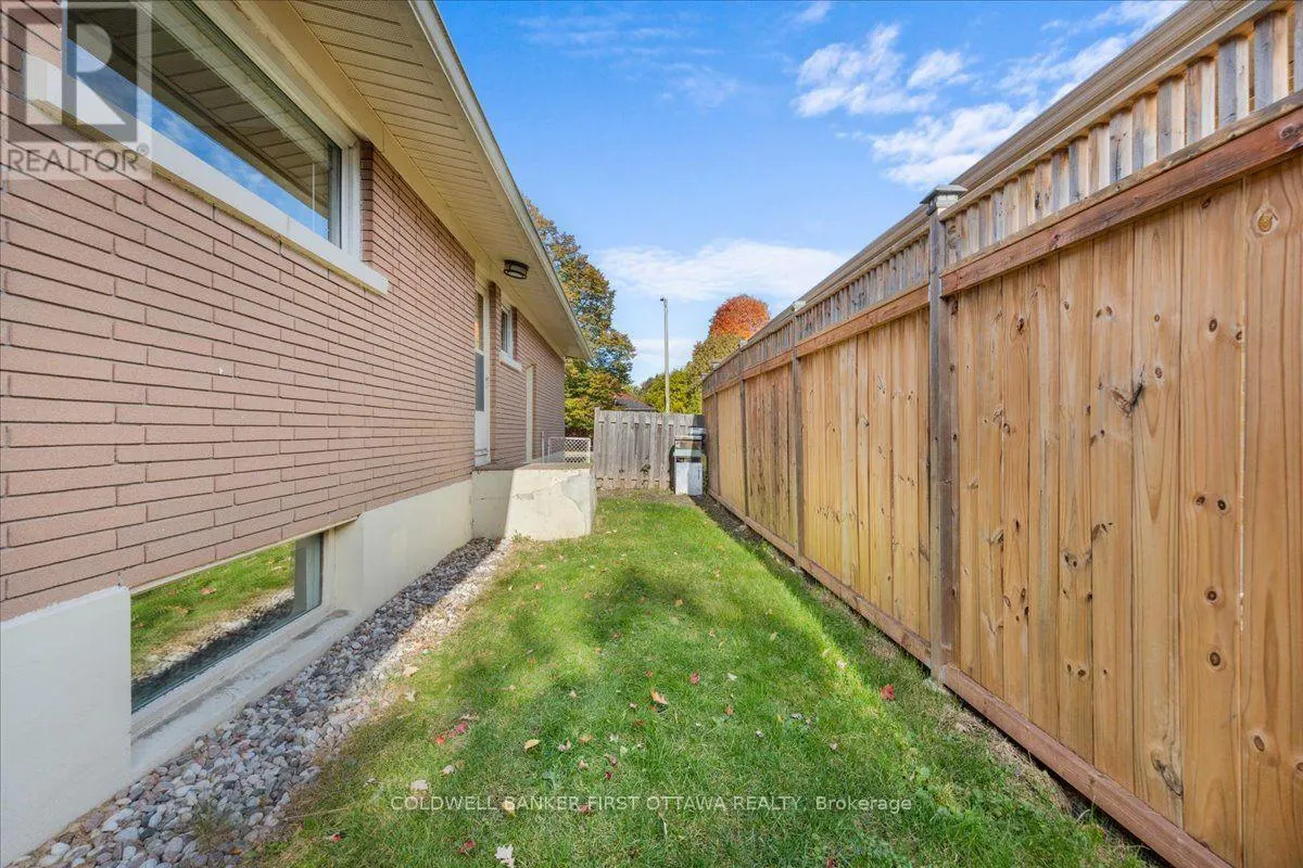 703 WINDERMERE AVENUE