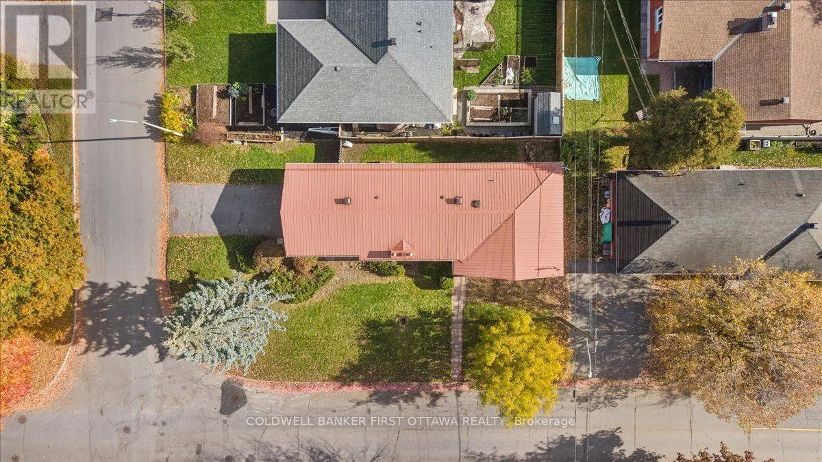 703 WINDERMERE AVENUE