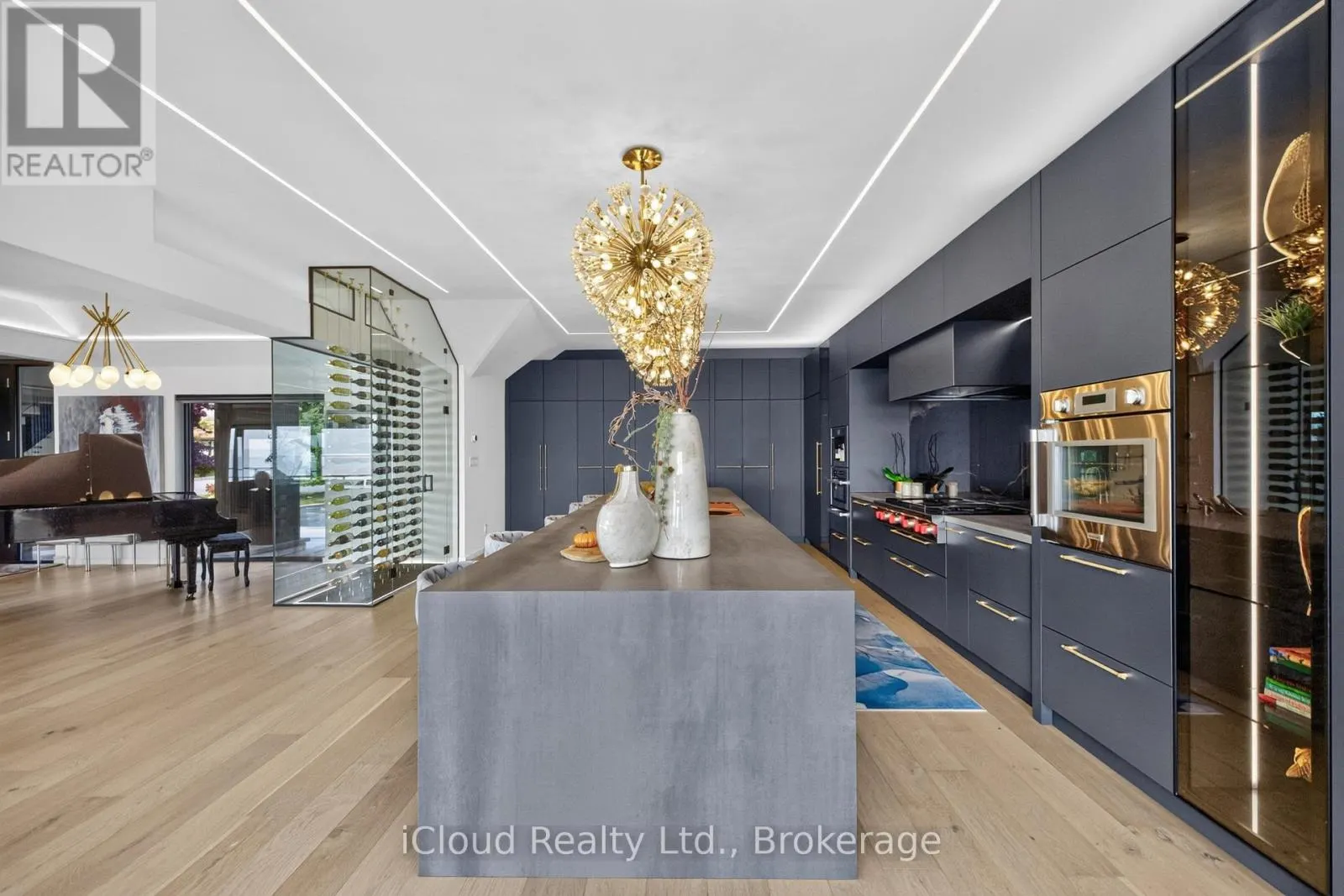 11 PEBBLE BEACH DRIVE