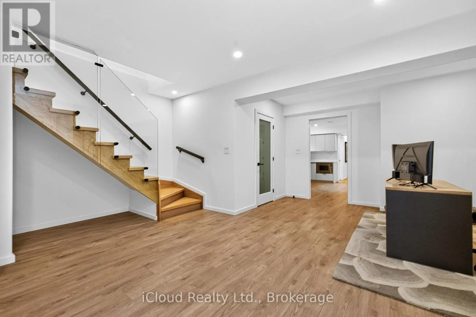 11 PEBBLE BEACH DRIVE
