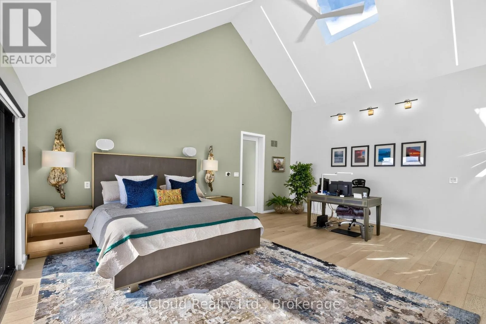 11 PEBBLE BEACH DRIVE