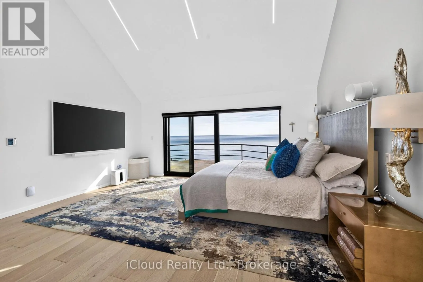 11 PEBBLE BEACH DRIVE