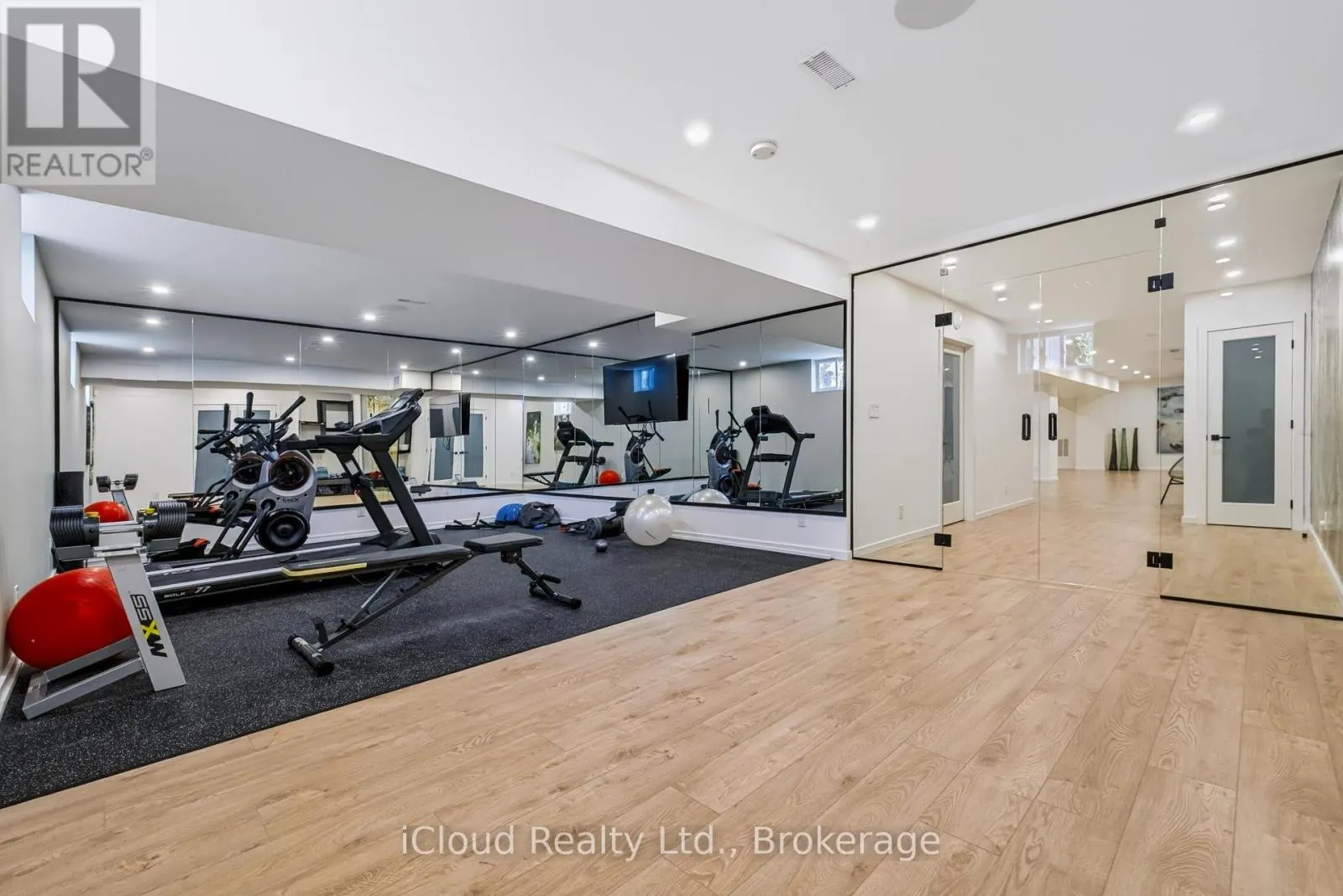 11 PEBBLE BEACH DRIVE