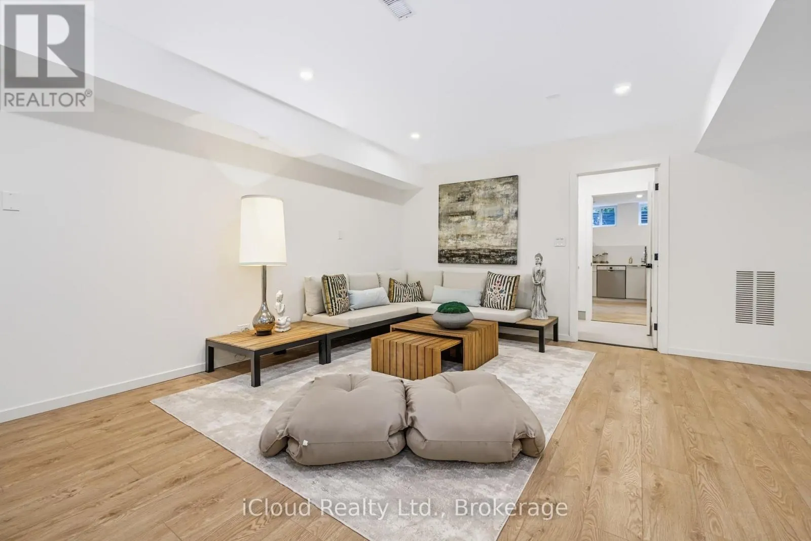 11 PEBBLE BEACH DRIVE