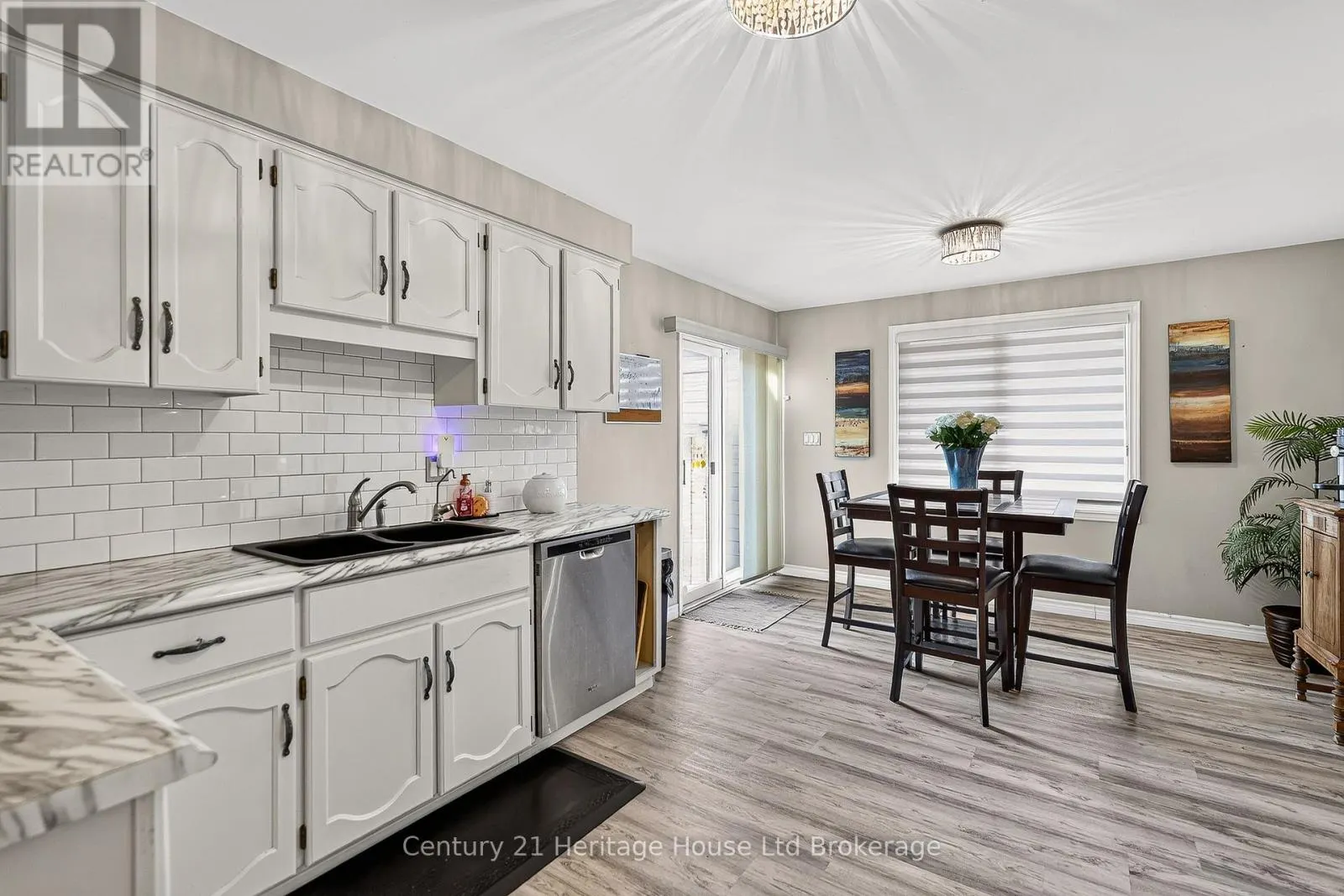 1079 PEARSON DRIVE
