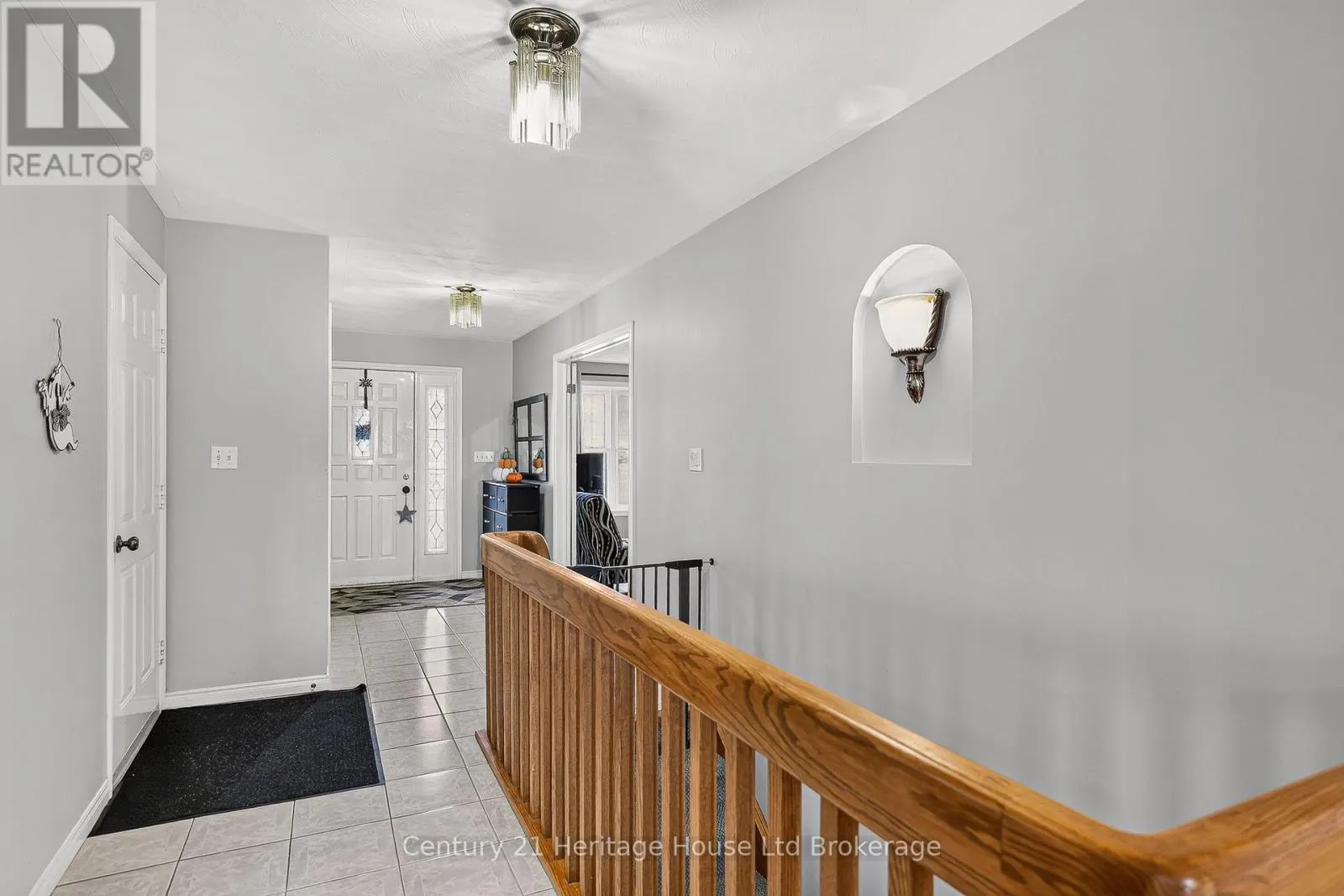 1079 PEARSON DRIVE