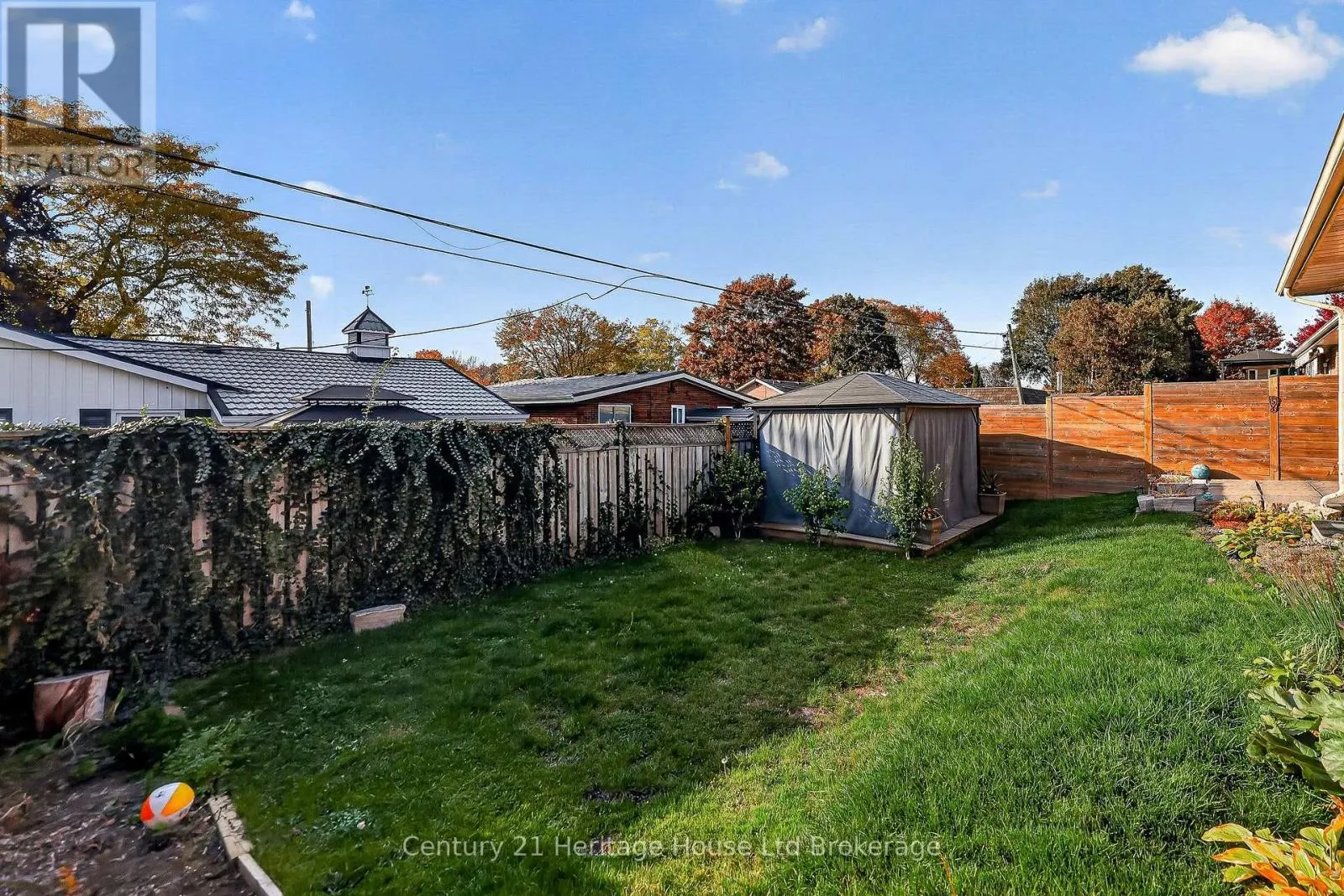 1079 PEARSON DRIVE