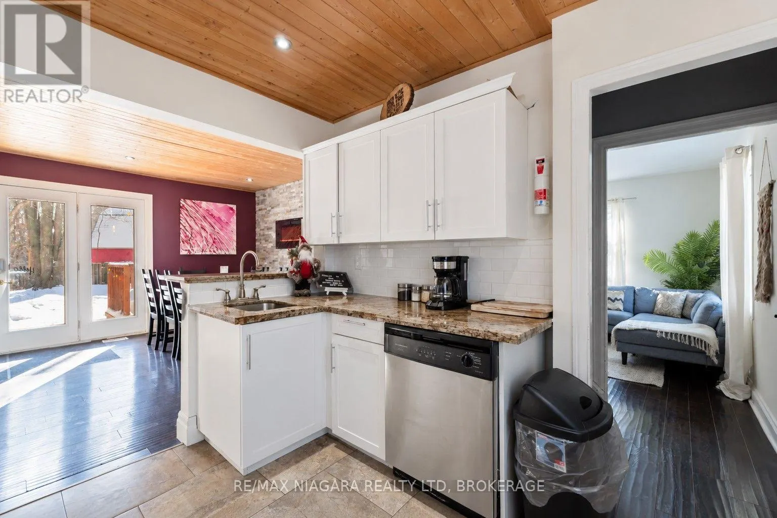 1459 NIAGARA STONE ROAD