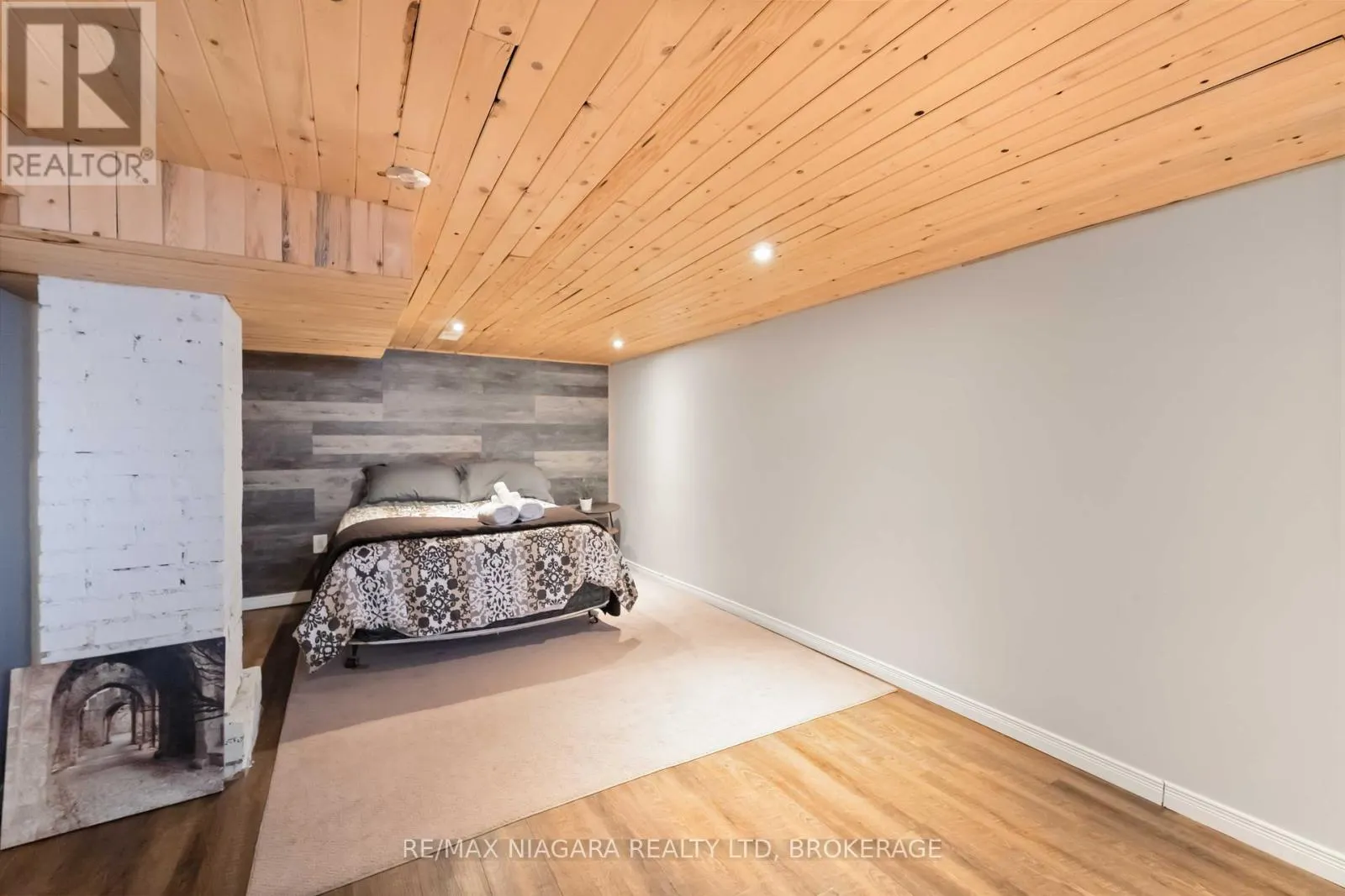 1459 NIAGARA STONE ROAD