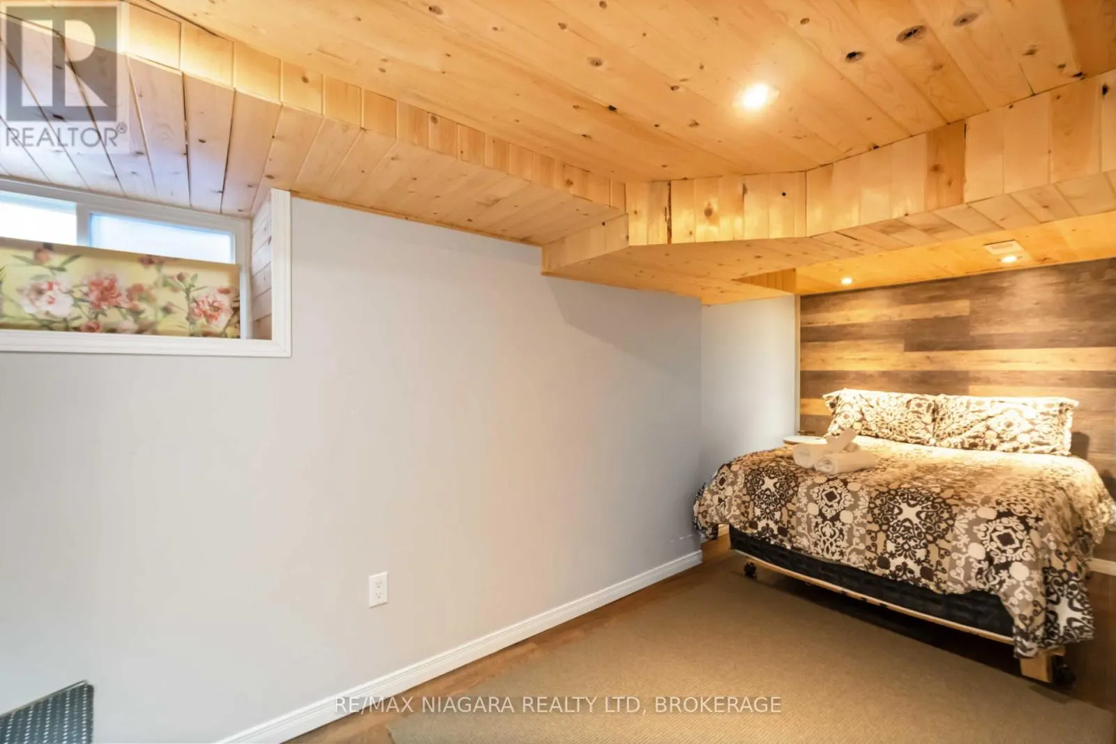 1459 NIAGARA STONE ROAD