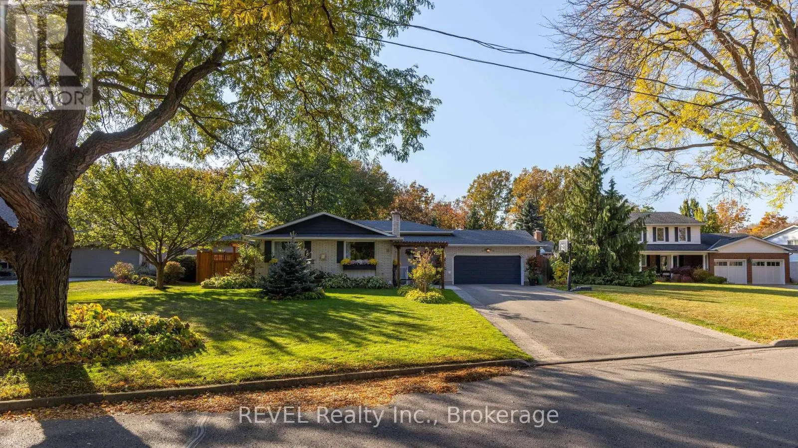 23 ROYAL YORK ROAD