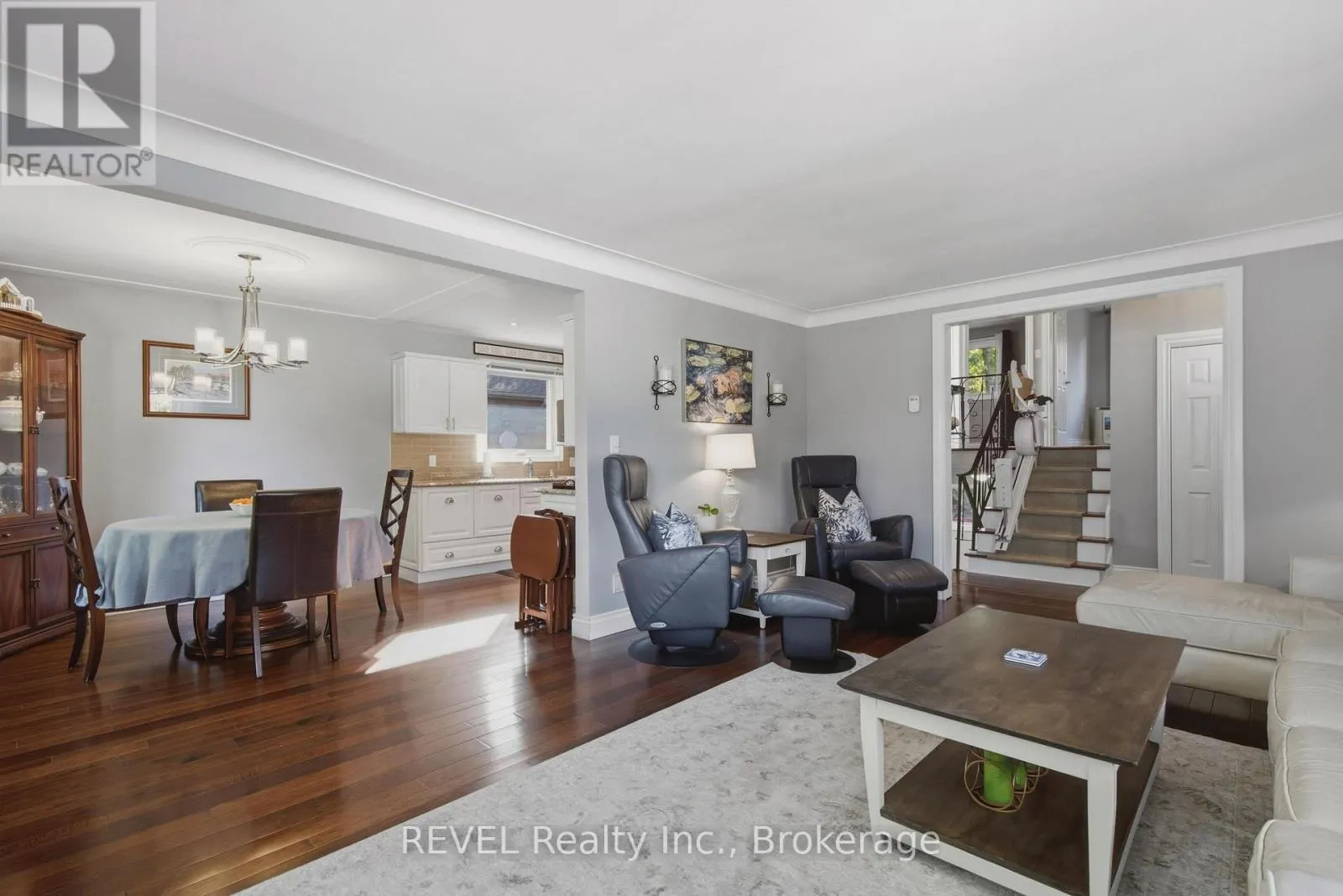 23 ROYAL YORK ROAD