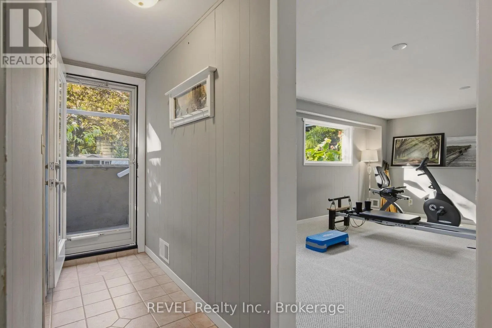 23 ROYAL YORK ROAD