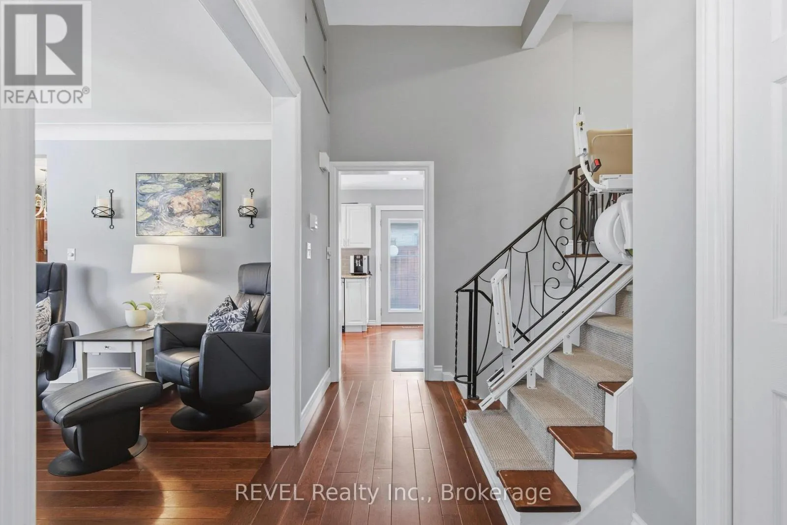 23 ROYAL YORK ROAD