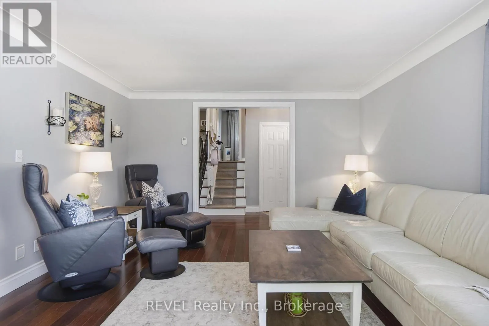 23 ROYAL YORK ROAD