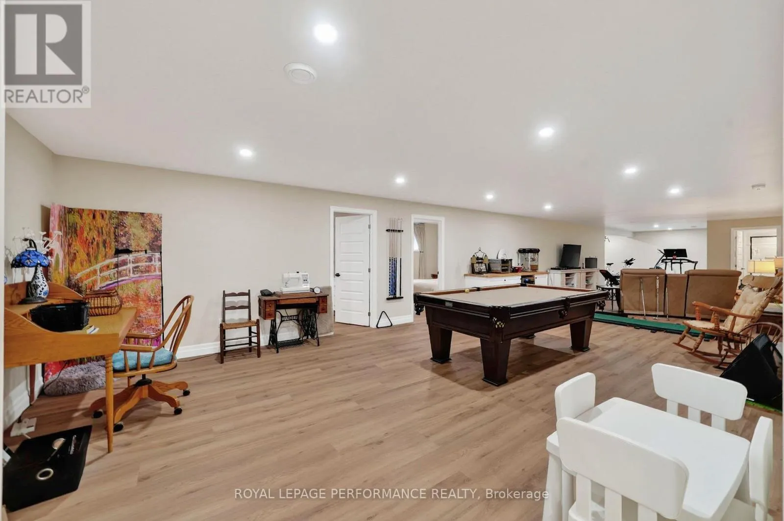 6727 YACHT BOULEVARD