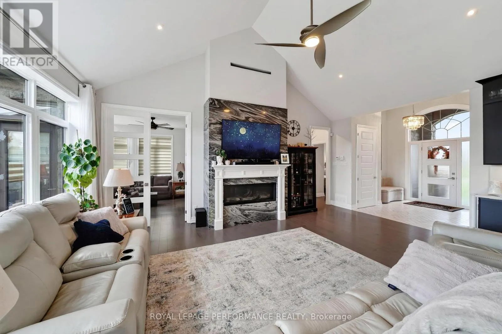 6727 YACHT BOULEVARD