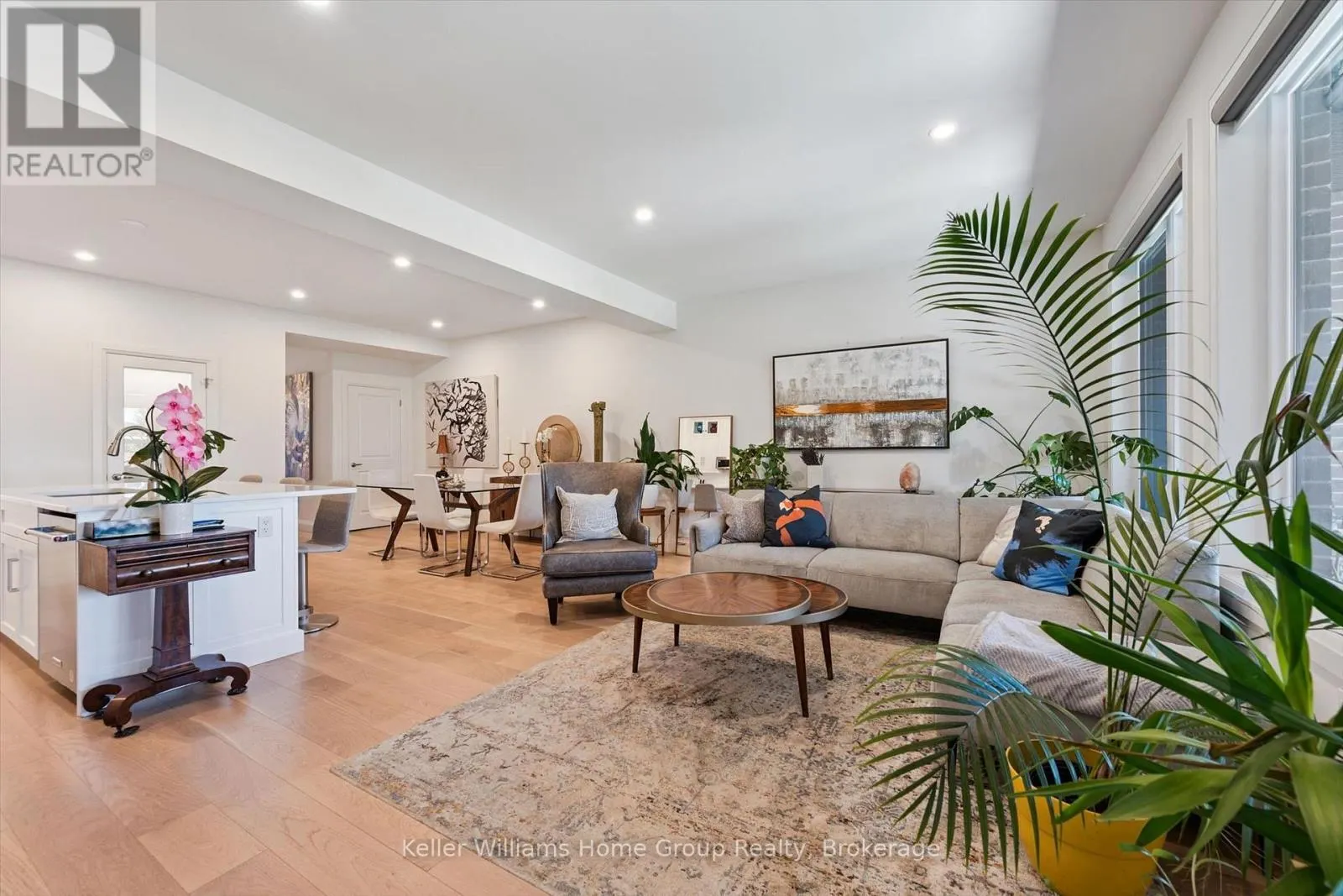 63 REA DRIVE