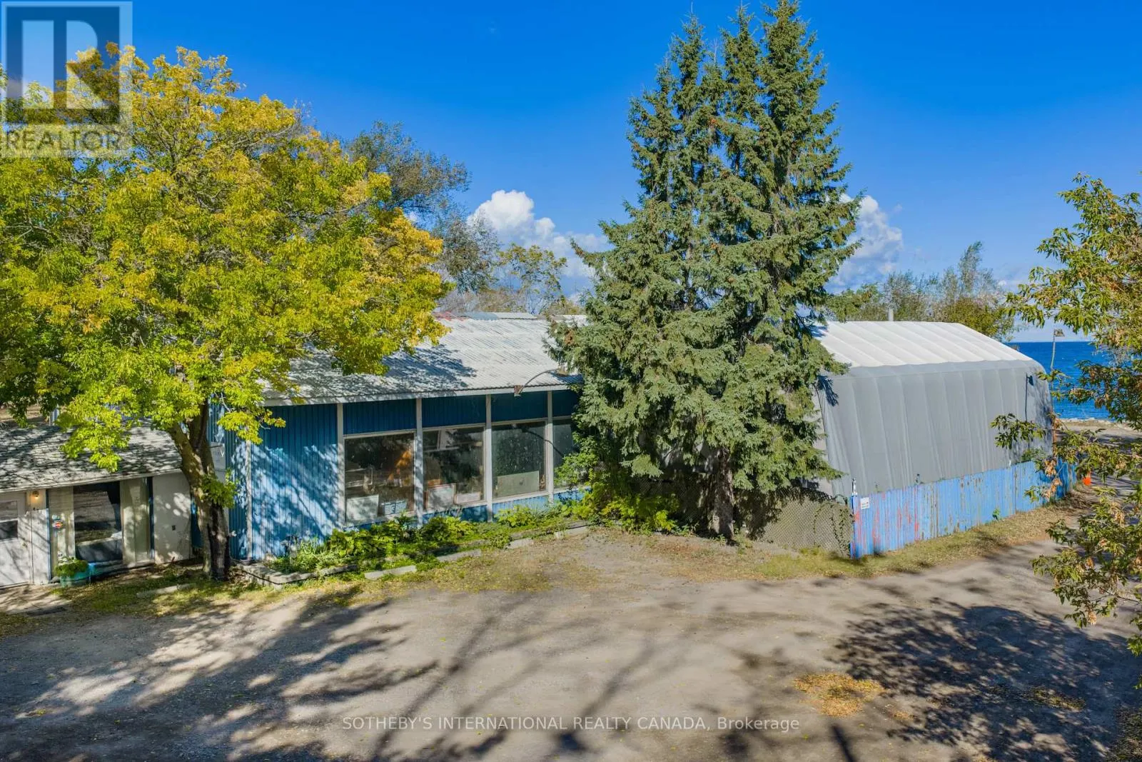 471 MAPLE AVENUE
