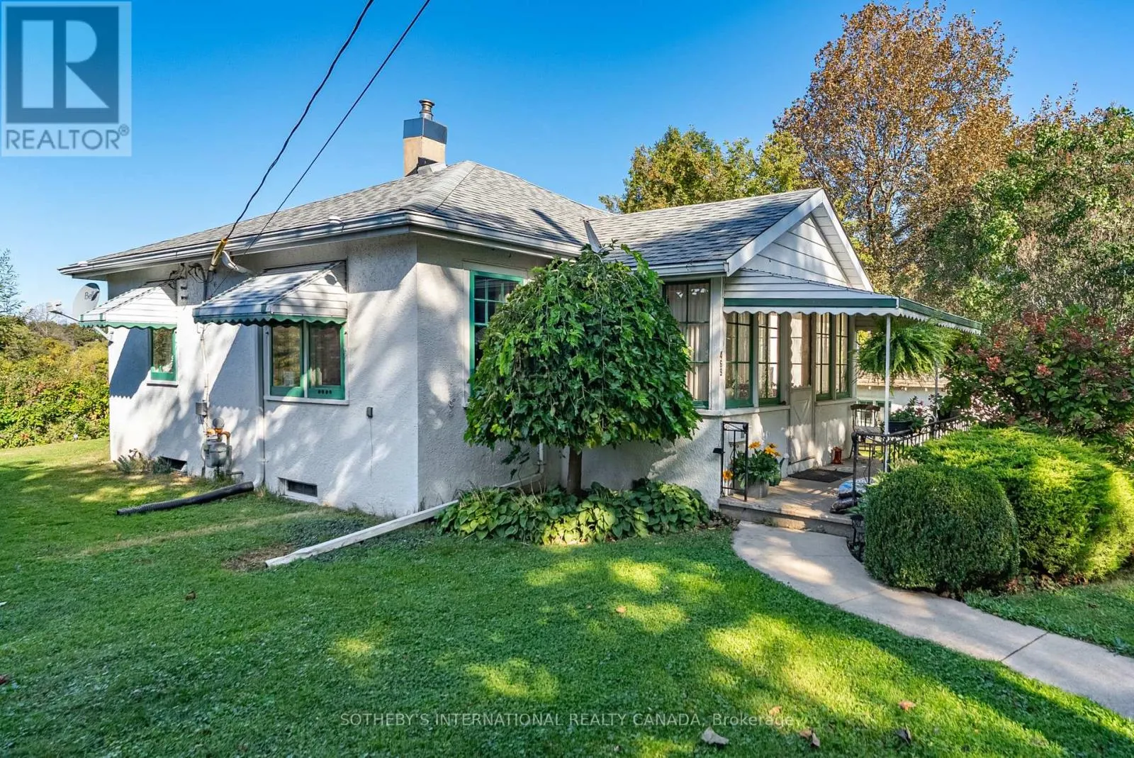 471 MAPLE AVENUE