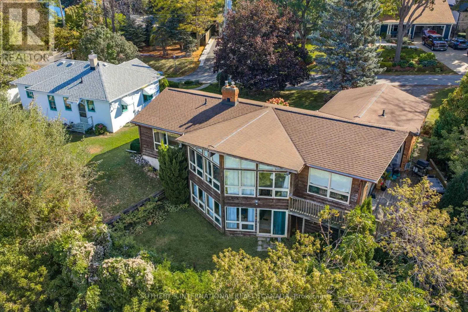 471 MAPLE AVENUE