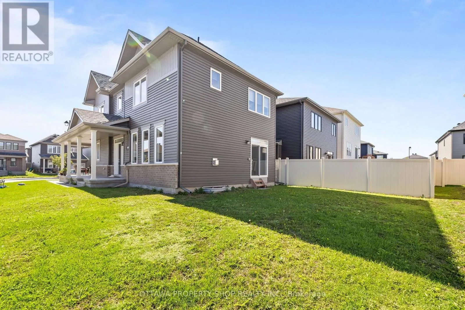 54 ERAMOSA CRESCENT