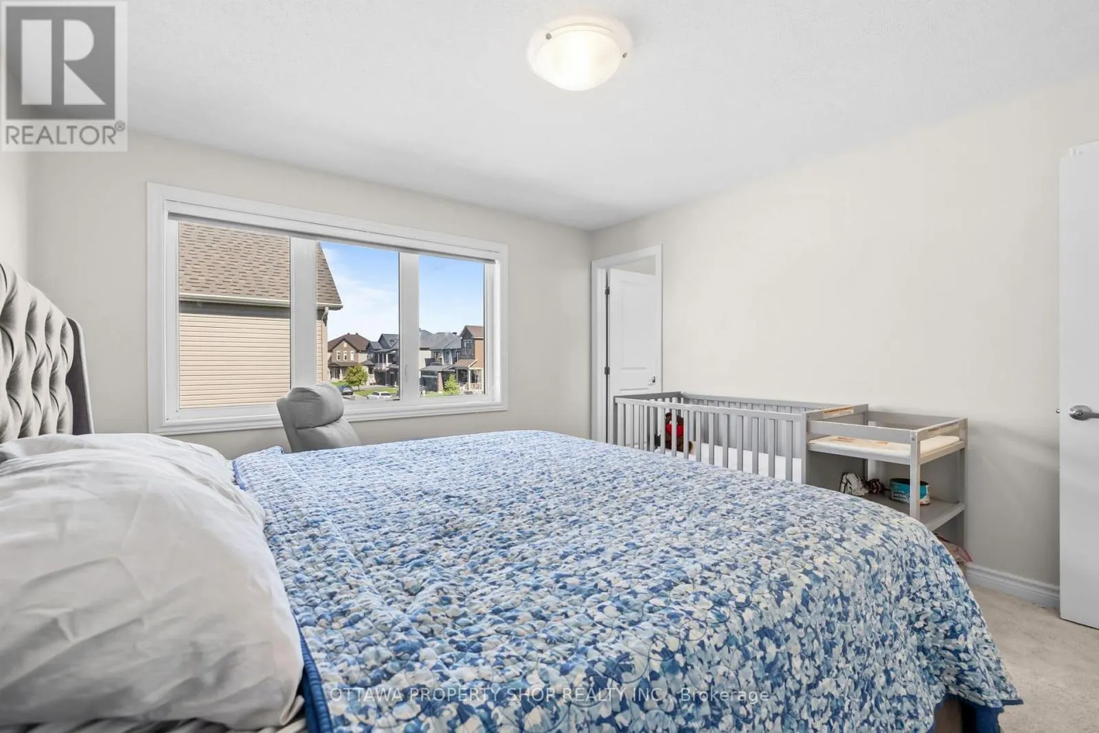 54 ERAMOSA CRESCENT
