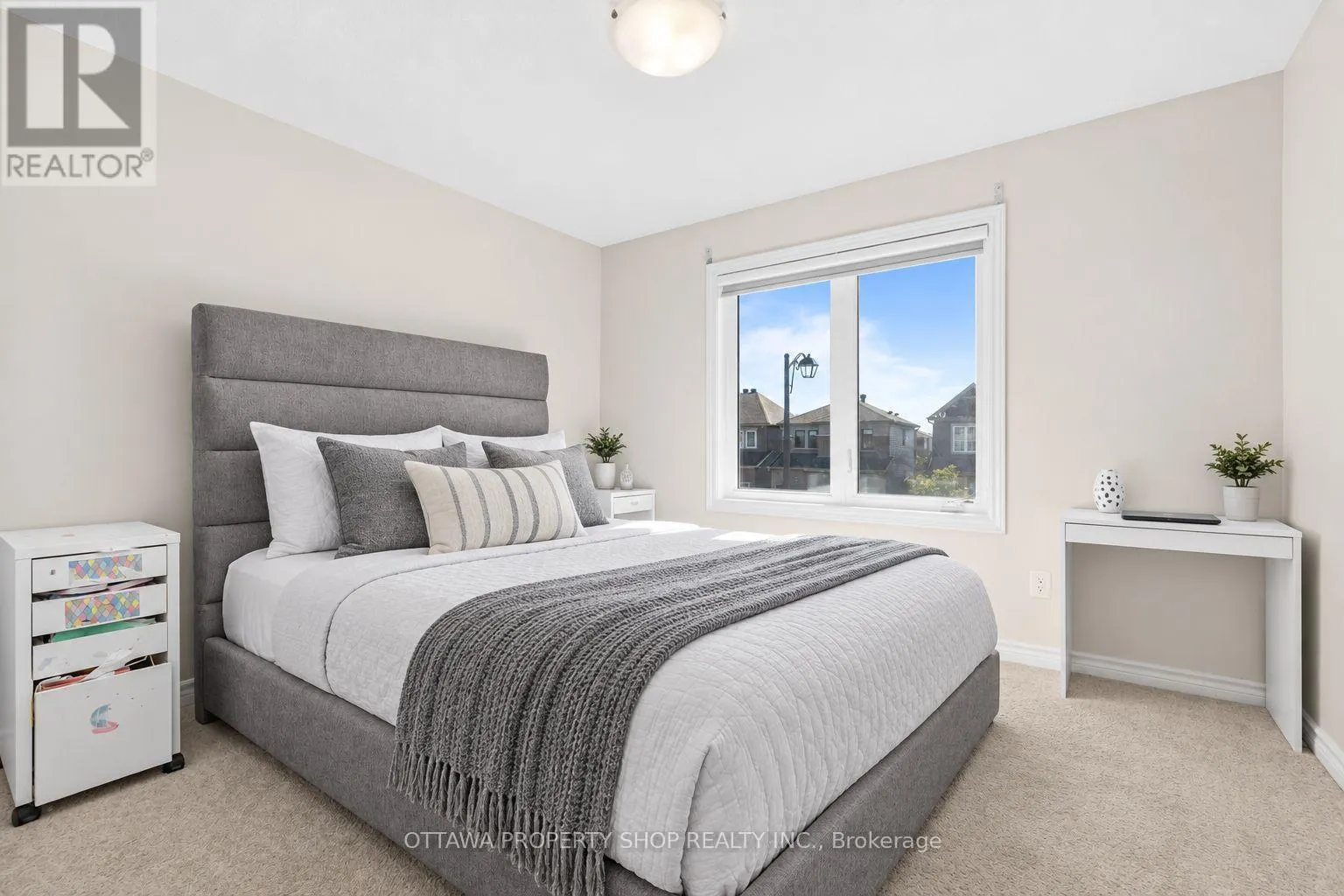 54 ERAMOSA CRESCENT