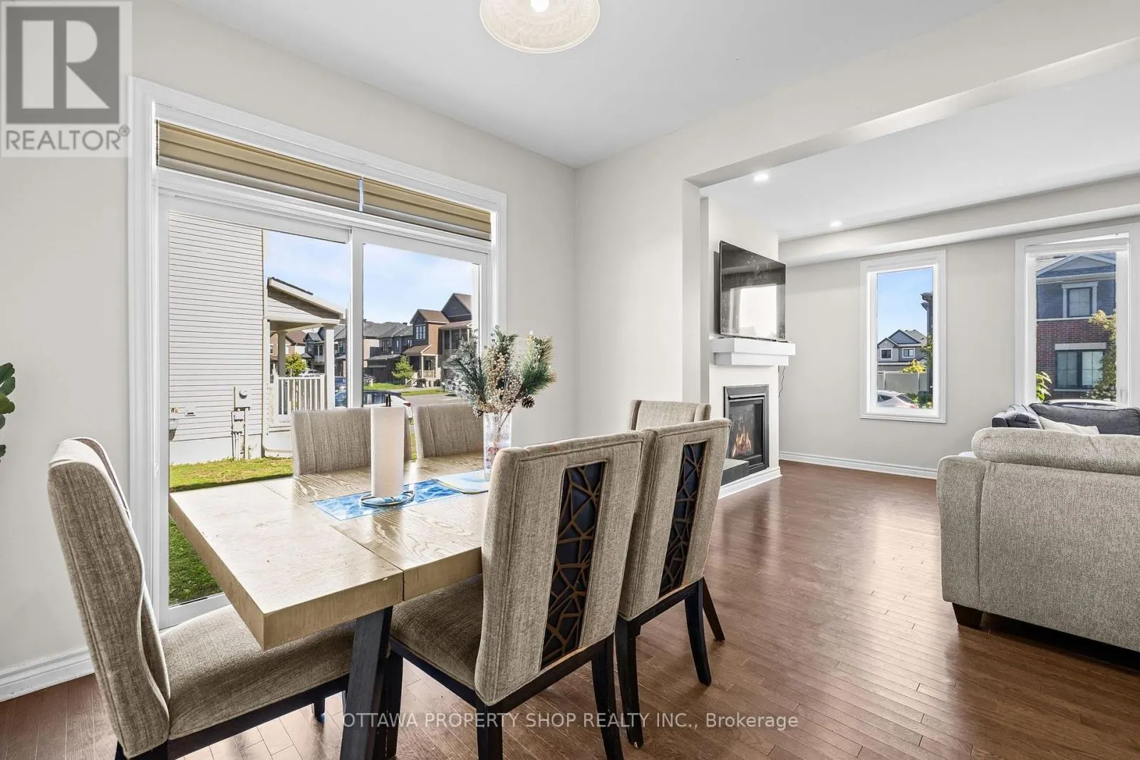 54 ERAMOSA CRESCENT