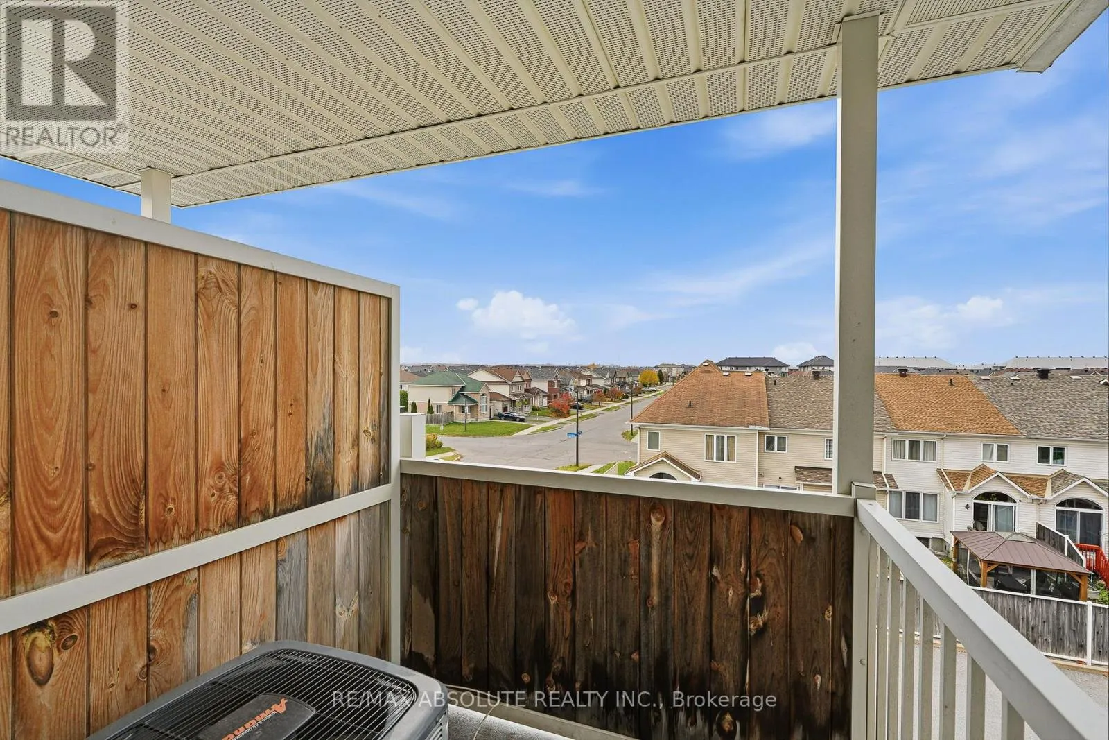 581 LAKERIDGE DRIVE