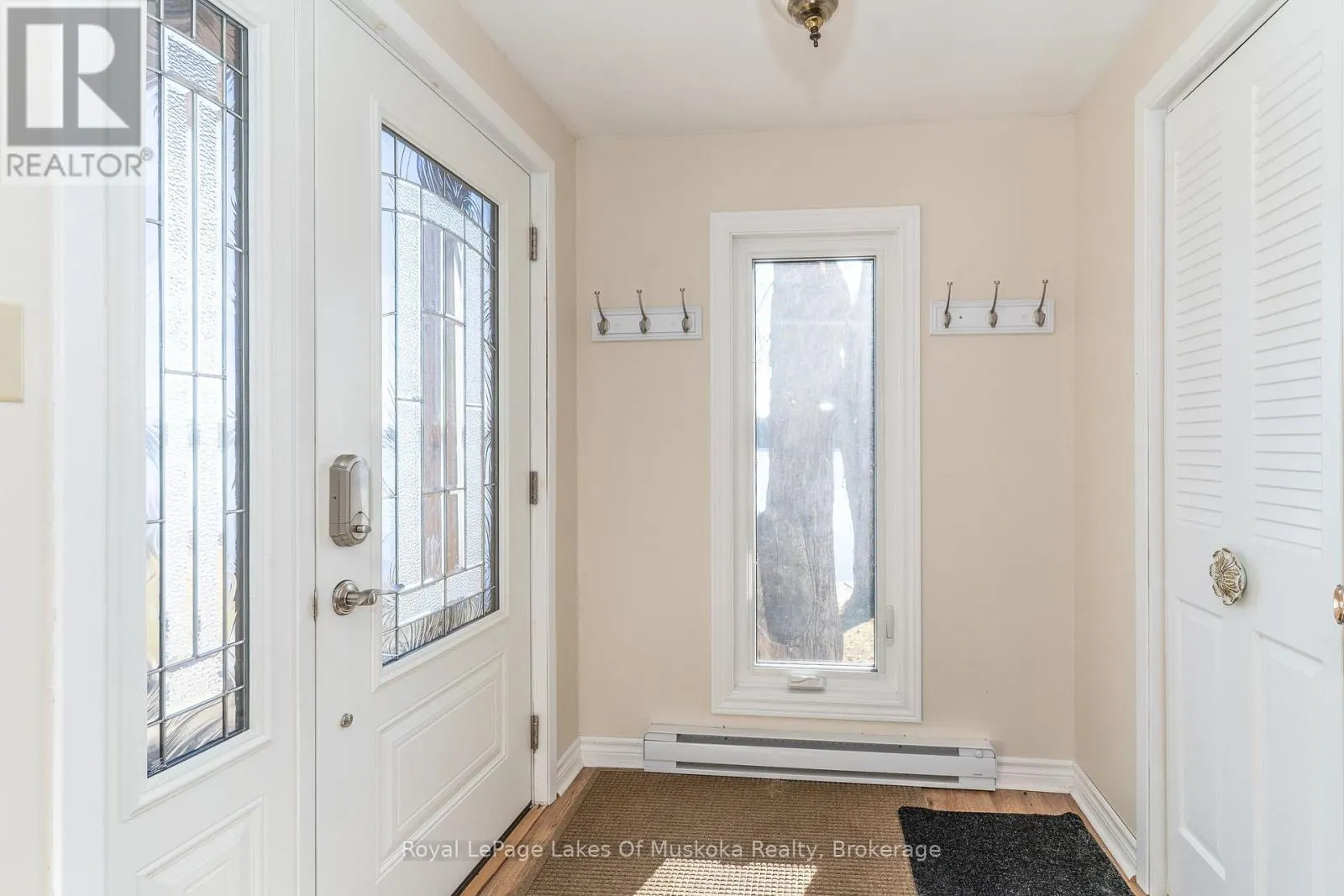 1003 HEINTZMAN GATE