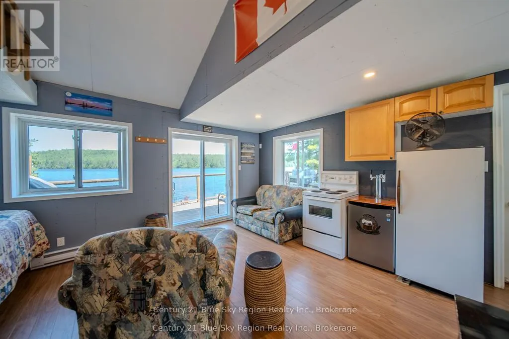 731 MACPHERSON DRIVE