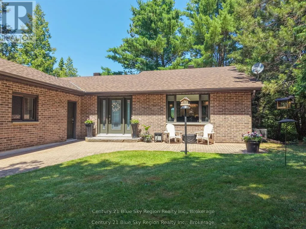 731 MACPHERSON DRIVE