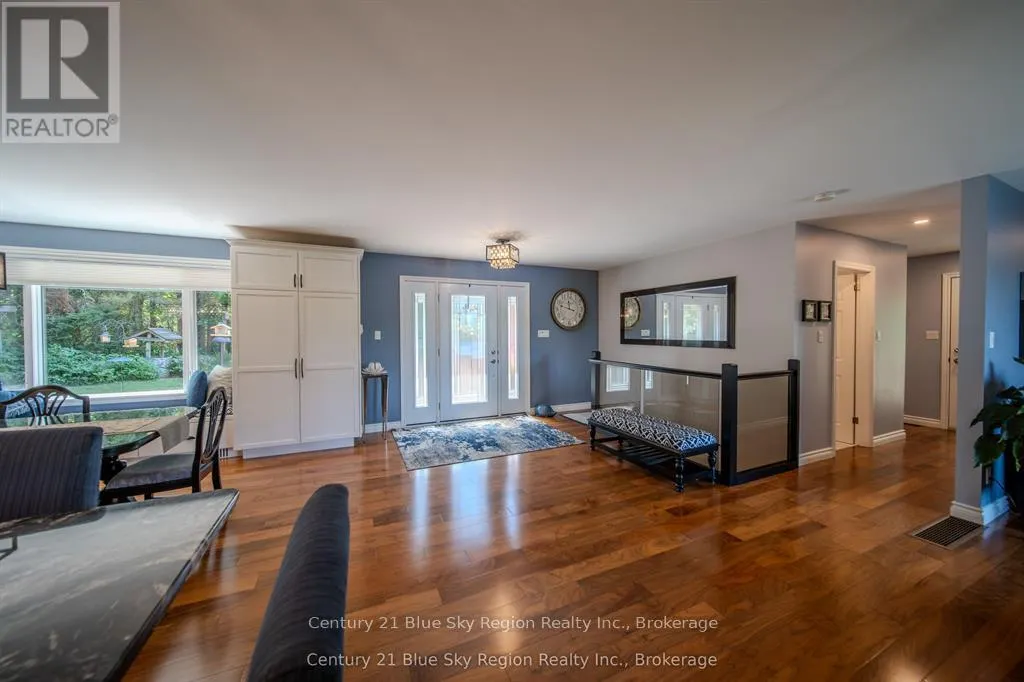 731 MACPHERSON DRIVE