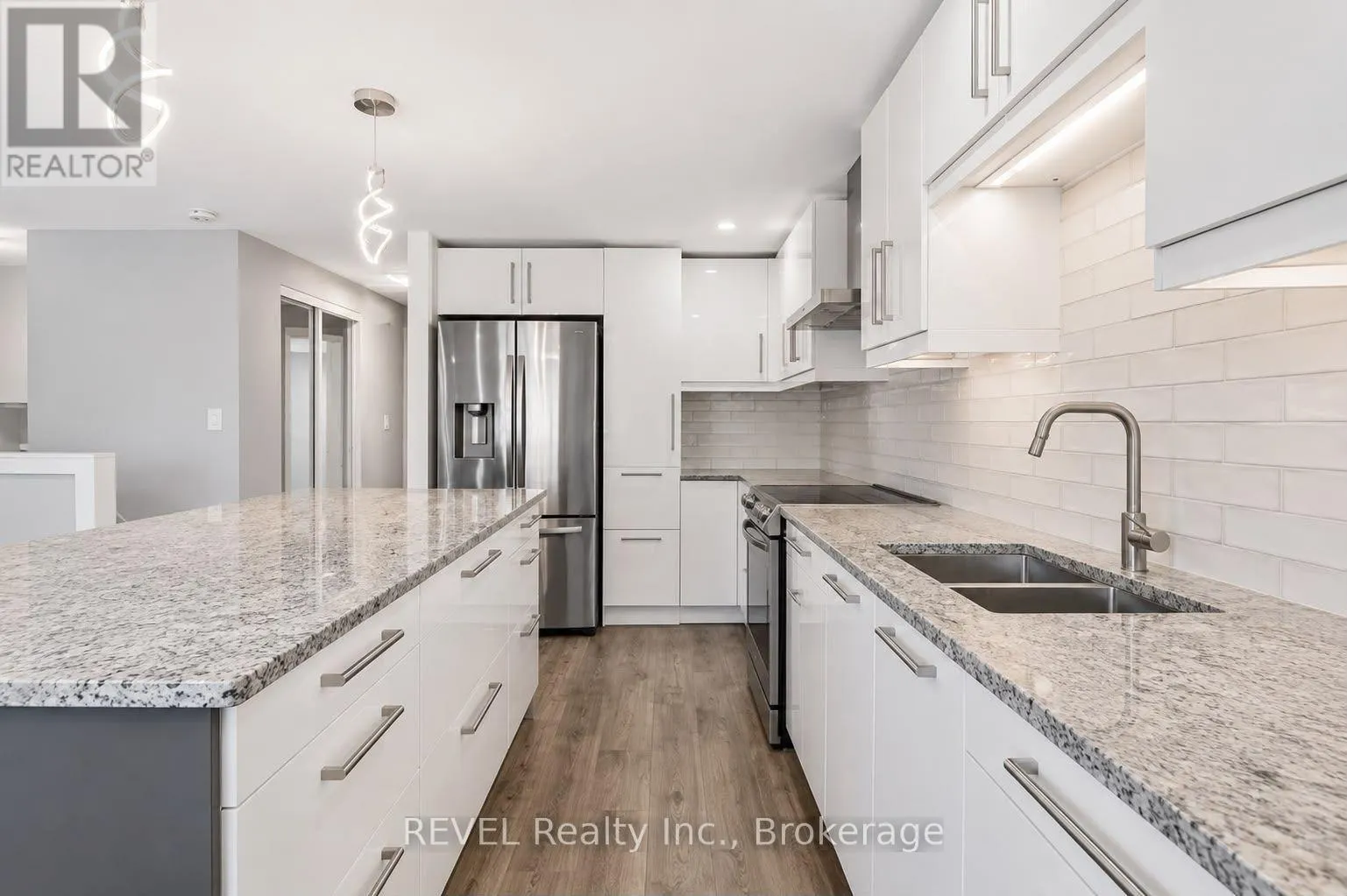 UPPER - 52 BULA DRIVE #UPPER