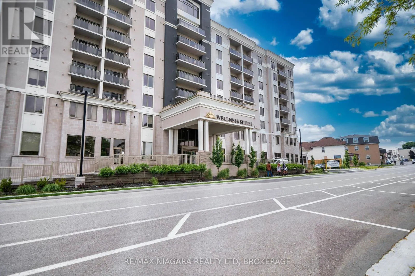 814 - 5698 MAIN STREET #814