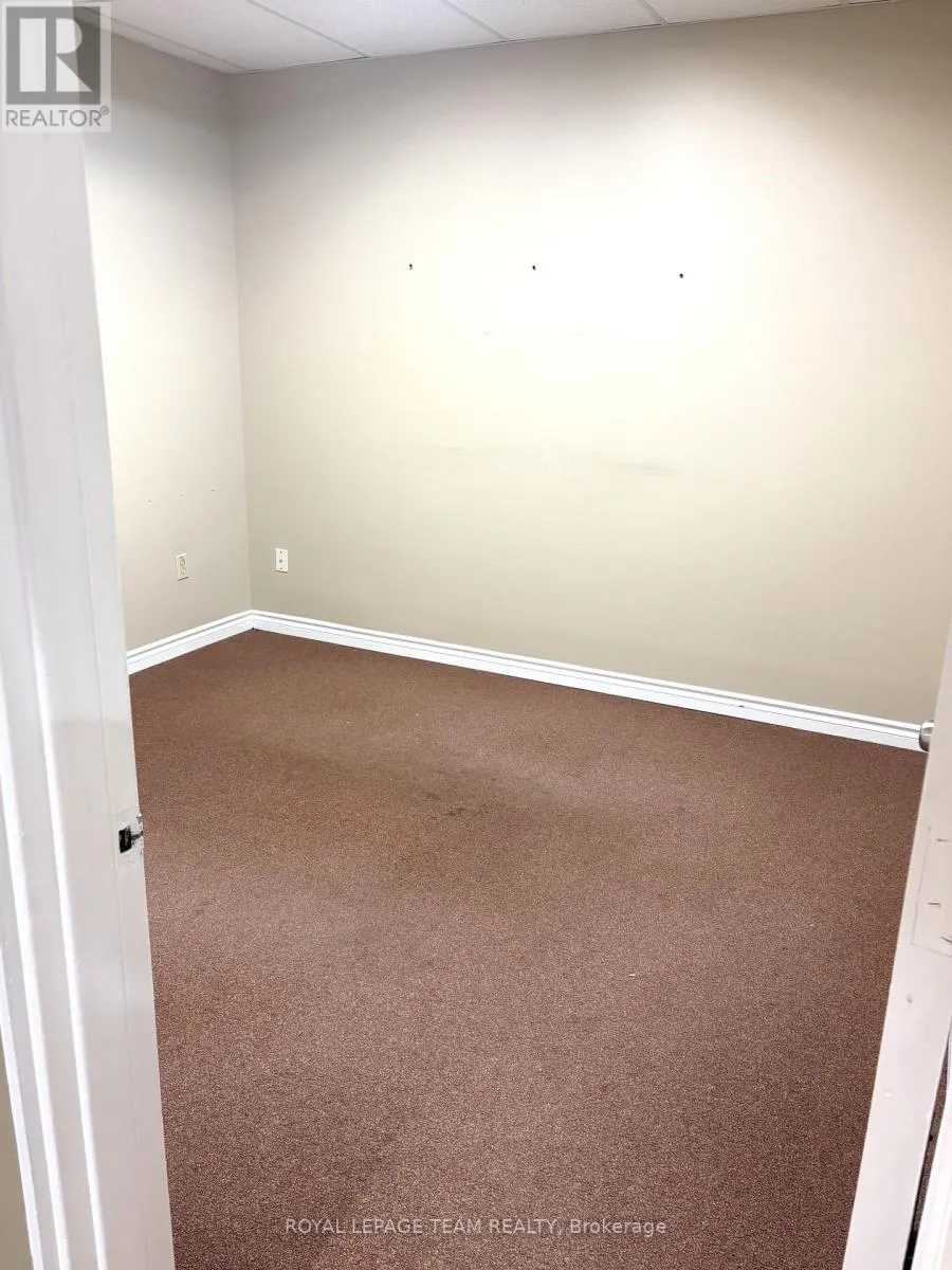 192 SOMERSET STREET W