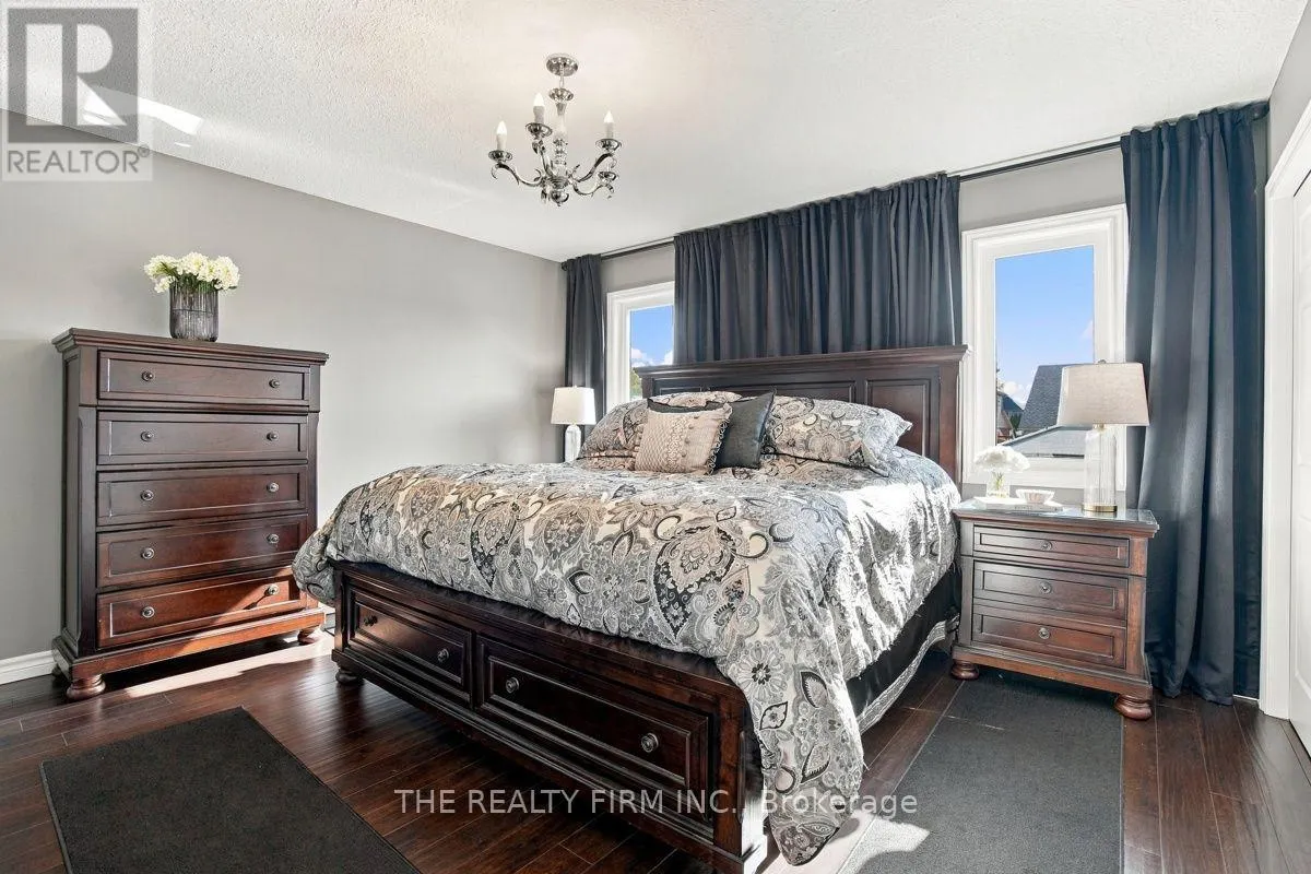 345 PORTRUSH PLACE