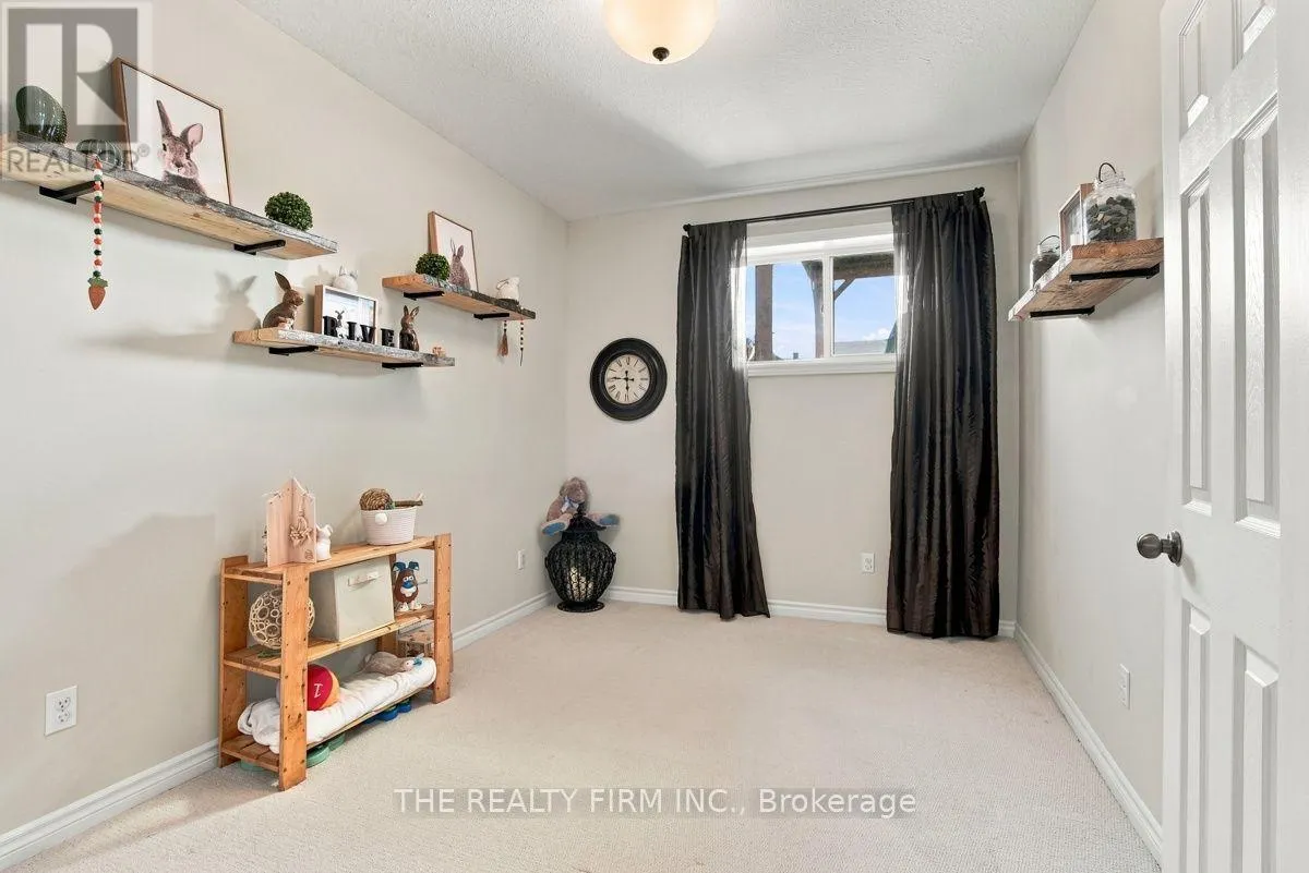 345 PORTRUSH PLACE