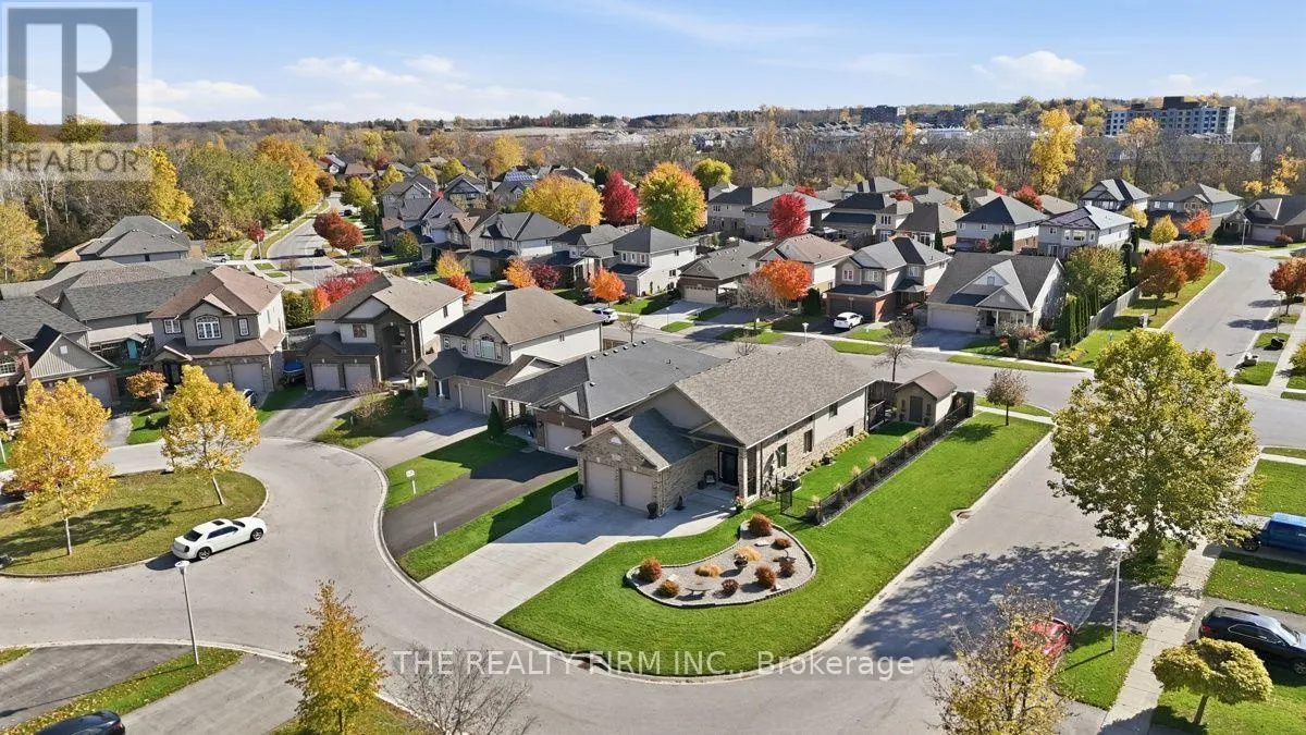 345 PORTRUSH PLACE