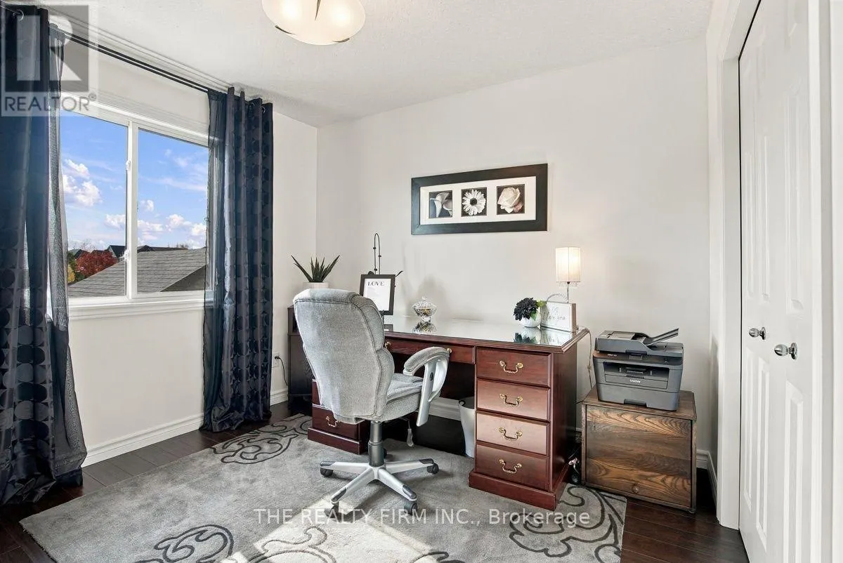 345 PORTRUSH PLACE