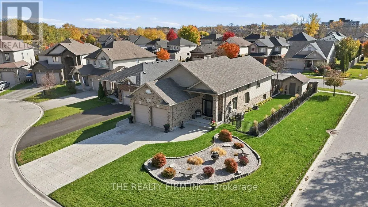 345 PORTRUSH PLACE